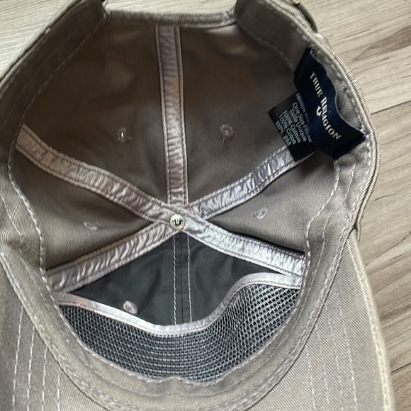 True religion adjustable fit curved brim cap - Picture 4 of 4
